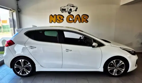 Kia Ceed 2018 - 13750 EUR, 90759 km - 90759km - foto 3 de 10