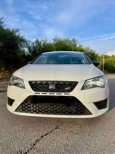 SEAT Leon 2014 - 22900 EUR, 159000 km - foto 2 de 15