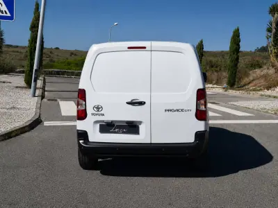 Toyota Proace 2023 - 17700 EUR, 42993 km - 42993km - foto 5 de 18