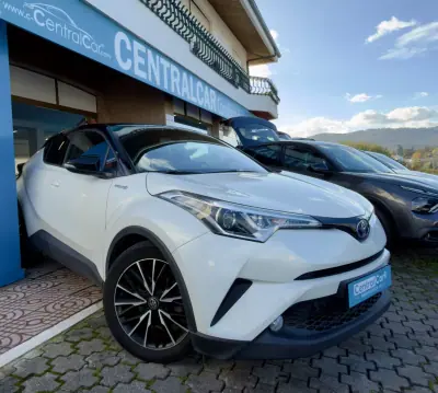 Toyota C-HR 2019 - 23950 EUR, 95000 km - AUTO.MOTO.pt - 95000km - foto 2 de 27