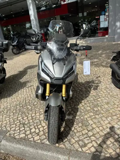 Honda 599 2021 - 8950 EUR, 46150 km - AUTO.MOTO.pt - 46150km - foto 7 de 14
