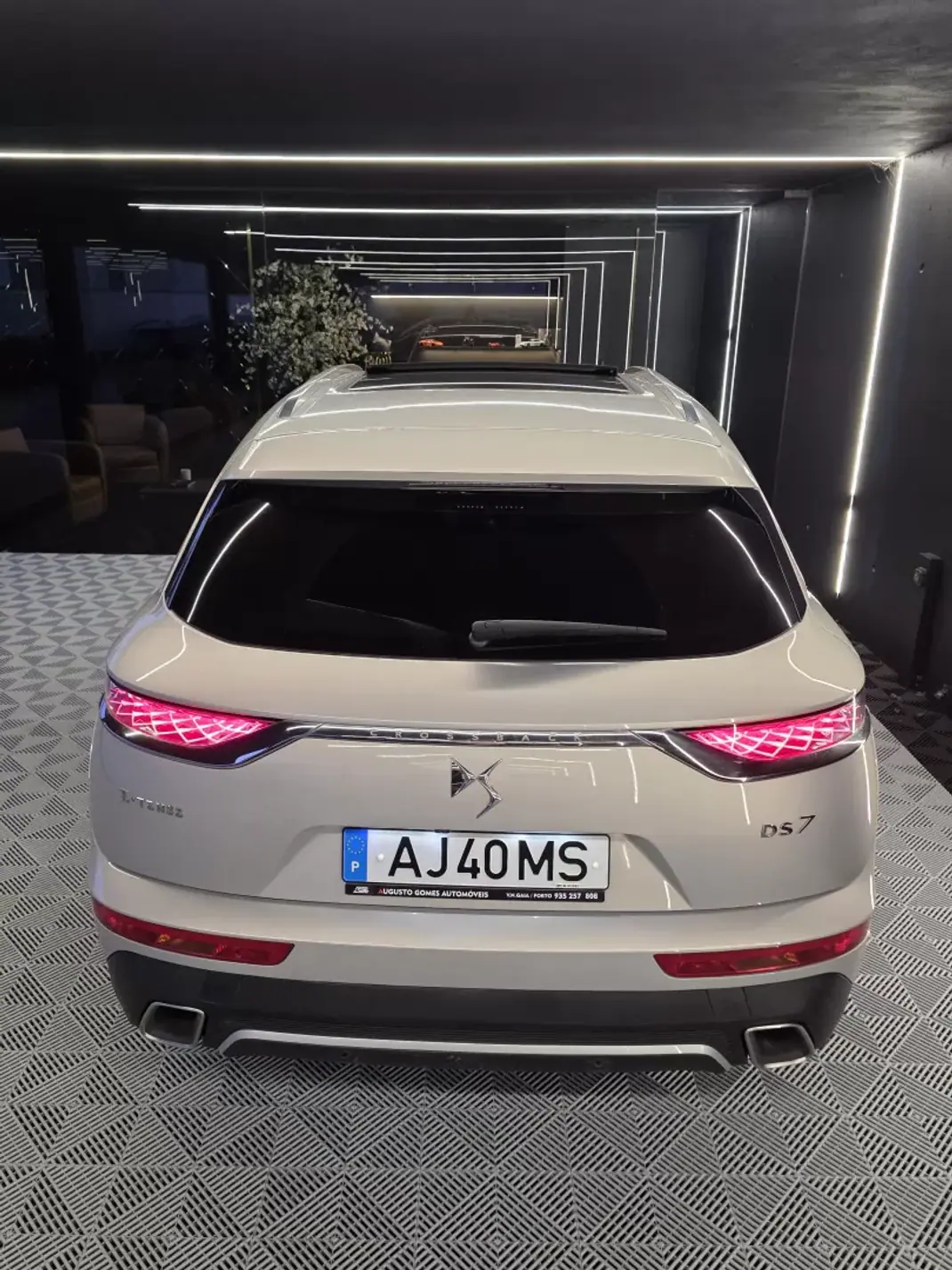 DS DS7 Crossback 2021 - 26750 EUR, 158000 km - AUTO.MOTO.pt - 158000km - foto 10 de 32