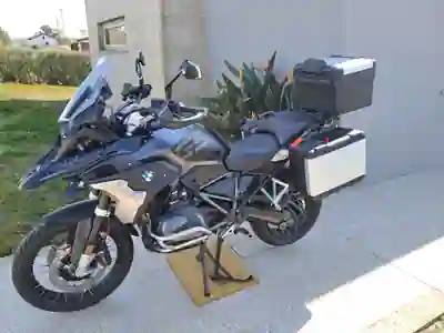 BMW R 1250 GS 2021 - 17750 EUR, 31626 km - AUTO.MOTO.pt - 31626km - foto 1 de 12