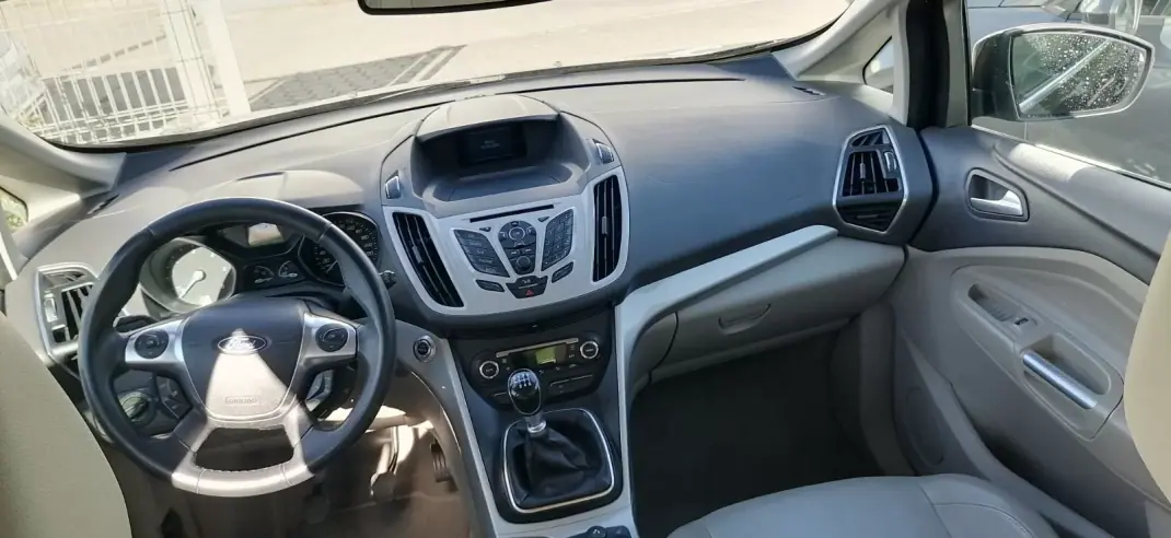 Ford C-Max 2012 - 11600 EUR, 170350 km - AUTO.MOTO.pt - 170350km - foto 11 de 15