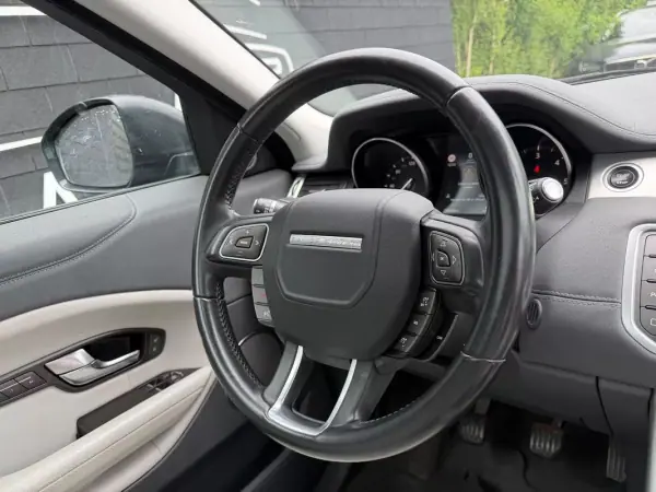 Land Rover Range Rover Evoque 2017 - 16450 EUR, 150620 km - AUTO.MOTO.pt - 150620km - foto 8 de 12