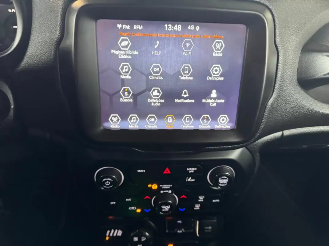 Jeep Renegade 2022 - 20490 EUR, 84266 km - AUTO.MOTO.pt - 84266km - foto 16 de 18