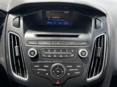 Ford Focus SW 2016 - 10490 EUR, 154200 km - AUTO.MOTO.pt - 154200km - foto 14 de 20