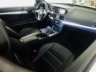 Mercedes-Benz E 250 2013 - 17750 EUR, 246217 km - AUTO.MOTO.pt - 246217km - foto 6 de 9