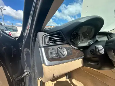 BMW 520 2011 - 10500 EUR, 368699 km - AUTO.MOTO.pt - 368699km - foto 10 de 23