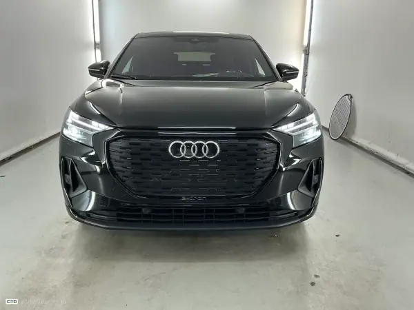 Audi Q4 Sportback e-tron 2022 - 36900 EUR, 89524 km - 89524km - foto 3 de 11