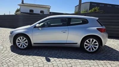 Volkswagen Scirocco 2012 - 13990 EUR, 166000 km - AUTO.MOTO.pt - 166000km - foto 2 de 23