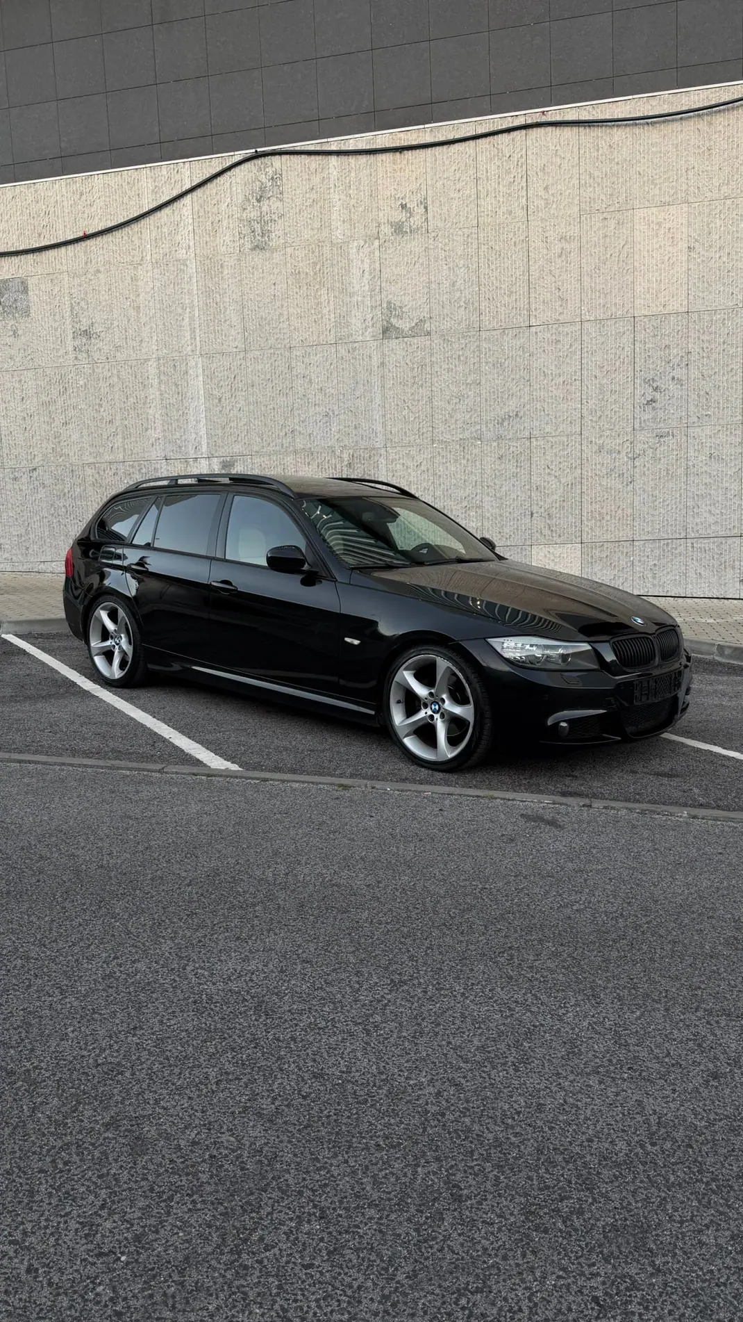BMW 318 2008 - 9000 EUR, 248000 km - AUTO.MOTO.pt - 248000km - foto 14 de 14