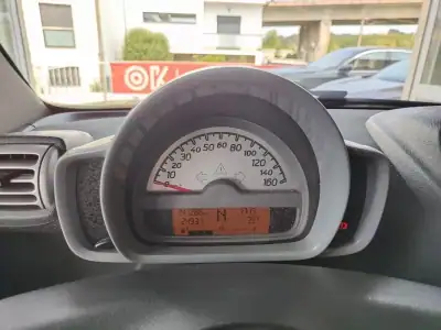 Smart Fortwo Cabrio 2009 - 5750 EUR, 141300 km - AUTO.MOTO.pt - 141300km - foto 24 de 30