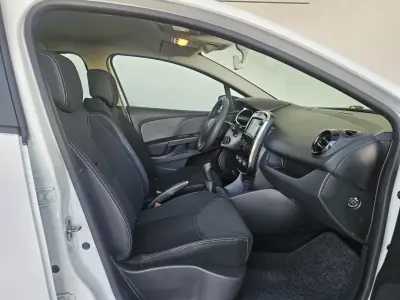 Renault Clio 2013 - 6750 EUR, 285000 km - AUTO.MOTO.pt - 285000km - foto 7 de 9