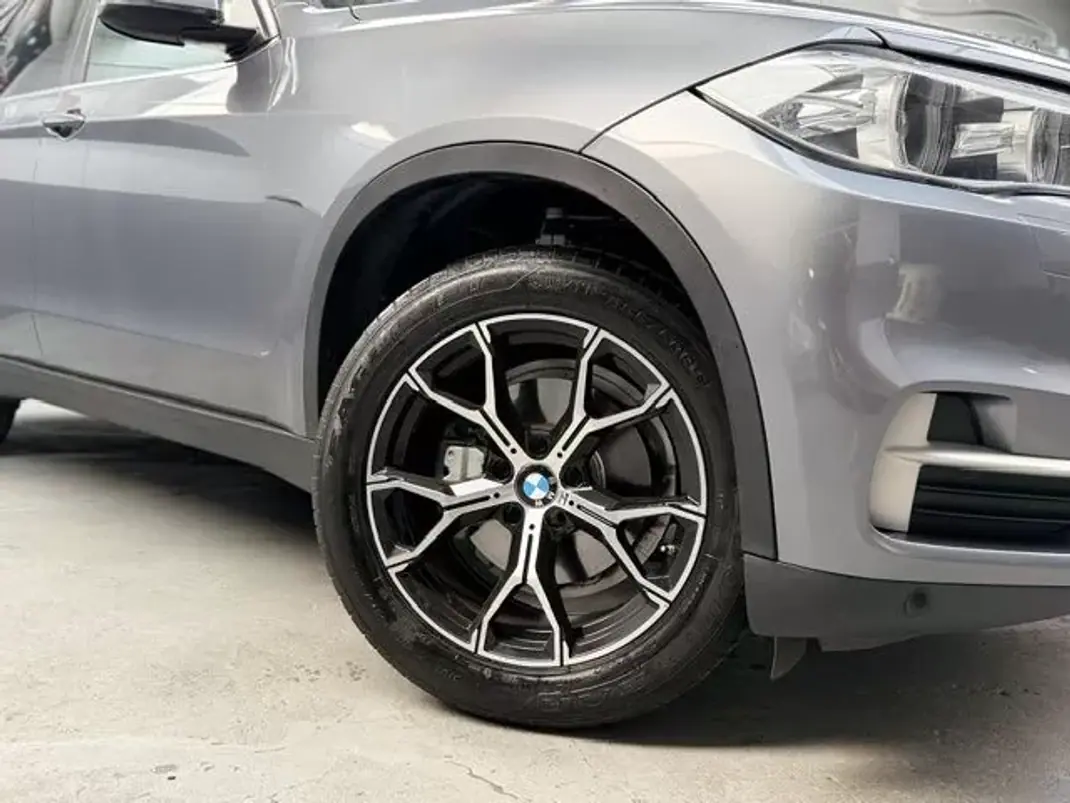 BMW X5 2015 - 25750 EUR, 162000 km - 162000km - foto 2 de 15