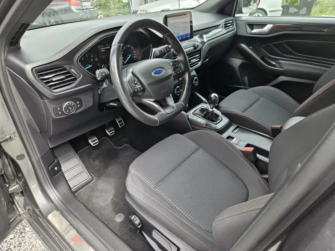 Ford Focus SW 2021 - 17800 EUR, 91100 km - AUTO.MOTO.pt - 91100km - foto 9 de 66