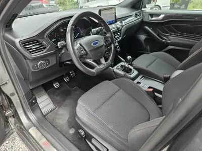 Ford Focus SW 2021 - 17800 EUR, 91100 km - AUTO.MOTO.pt - 91100km - foto 9 de 66