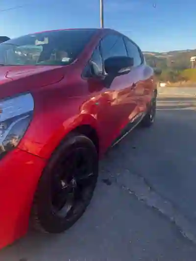 Renault Clio 2016 — foto 3 de 14