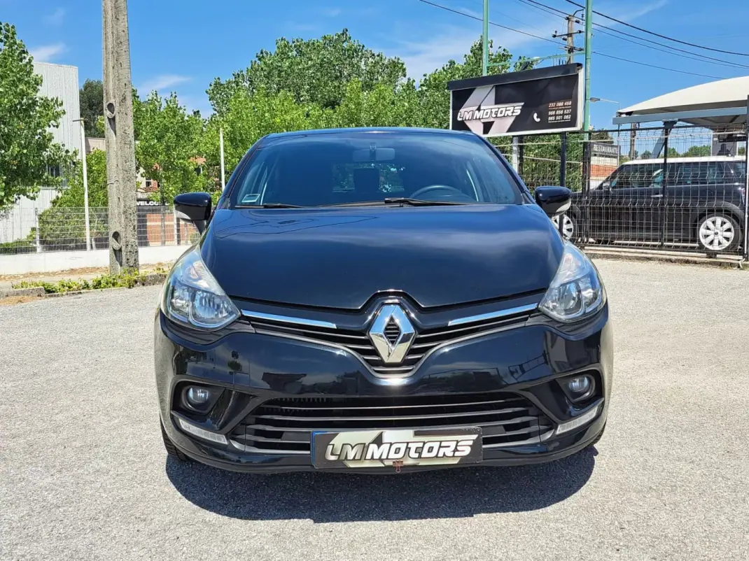 Renault Clio 2017 - 10950 EUR, 112648 km - 112648km - foto 2 de 45