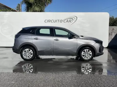 Peugeot 3008 2022 - 19400 EUR, 110167 km - AUTO.MOTO.pt - 110167km - foto 9 de 38
