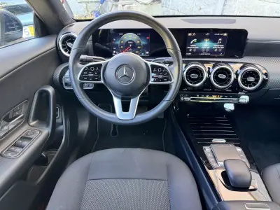 Mercedes-Benz CLA 200 2022 - 27500 EUR, 65247 km - AUTO.MOTO.pt - 65247km - foto 10 de 24