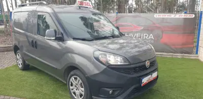 Fiat DOBLO CARGO 1.3 MULTIJET EASY 2020 - 8950 EUR, 189000 km - AUTO.MOTO.pt - 189000km - foto 2 de 11