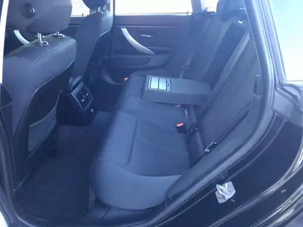 BMW 420 Gran Coupé 2015 - 15990 EUR, 264120 km - AUTO.MOTO.pt - 264120km - foto 15 de 17