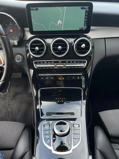 Mercedes-Benz C 300 2020 - 34900 EUR, 159000 km - AUTO.MOTO.pt - 159000km - foto 8 de 27