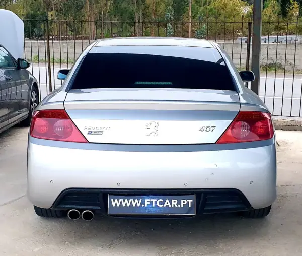 Peugeot 407 2009 - 9990 EUR, 203138 km - AUTO.MOTO.pt - 203138km - foto 7 de 23