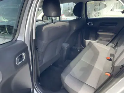Citroën C4 Cactus 2019 - 12995 EUR, 70182 km - AUTO.MOTO.pt - 70182km - foto 15 de 37