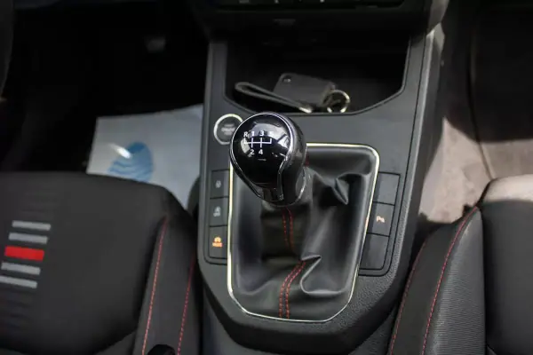 SEAT Ibiza 2021 - 14890 EUR, 87000 km - AUTO.MOTO.pt - 87000km - foto 20 de 33