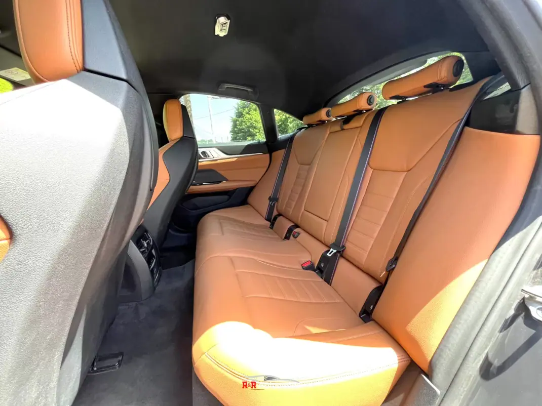 BMW i4 2022 - 49800 EUR, 37000 km - AUTO.MOTO.pt - 37000km - foto 18 de 31