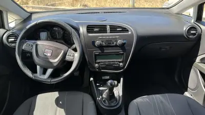 SEAT Leon 2011 - 6950 EUR, 151000 km - AUTO.MOTO.pt - 151000km - foto 9 de 19