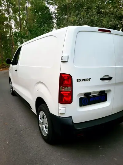 Peugeot Expert 2019 - 14990 EUR, 158000 km - AUTO.MOTO.pt - 158000km - foto 7 de 10