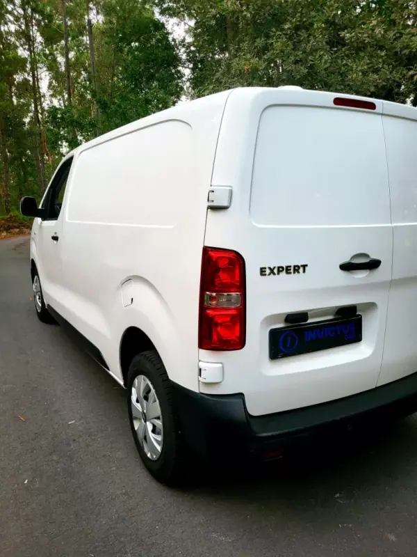 Peugeot Expert 2019 - 14990 EUR, 158000 km - AUTO.MOTO.pt - 158000km - foto 7 de 10