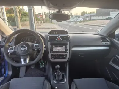 Volkswagen Scirocco 2010 - 10900 EUR, 165500 km - 165500km - foto 11 de 32