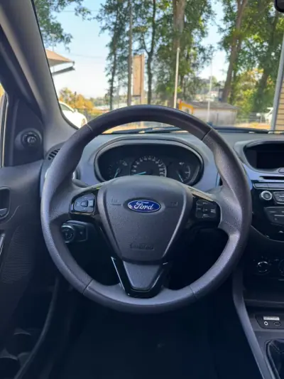 Ford KA 2017 - 10900 EUR, 56900 km - AUTO.MOTO.pt - 56900km - foto 7 de 12