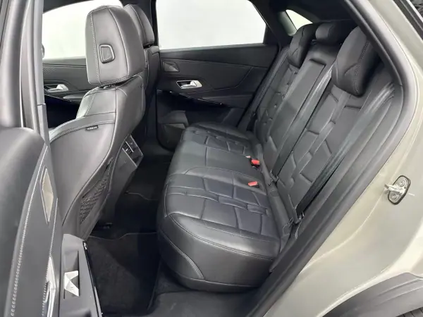DS DS7 Crossback 2025 - 36900 EUR, 37610 km - AUTO.MOTO.pt - 37610km - foto 13 de 17