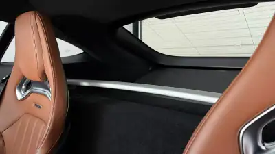 Mercedes-Benz AMG GT 2017 - 115000 EUR, 18740 km - AUTO.MOTO.pt - 18740km - foto 24 de 43