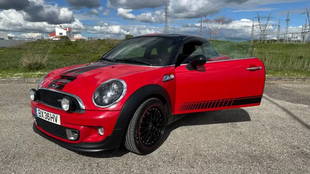 MINI Coupé 2012 - 10990 EUR, 178000 km - AUTO.MOTO.pt - 178000km - foto 13 de 18