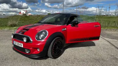 MINI Coupé 2012 - 10990 EUR, 178000 km - AUTO.MOTO.pt - 178000km - foto 13 de 18