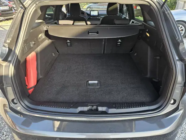 Ford Focus SW 2019 - 13800 EUR, 115000 km - AUTO.MOTO.pt - 115000km - foto 32 de 54