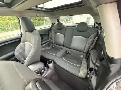 MINI Cooper 2017 - 14999 EUR, 131500 km - AUTO.MOTO.pt - 131500km - foto 10 de 30