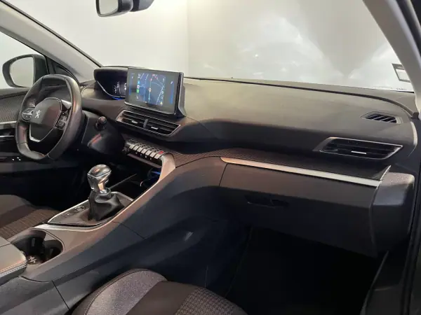 Peugeot 3008 2022 - 17500 EUR, 128000 km - 128000km - foto 15 de 38