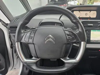 Citroën C4 Grand Picasso 2018 - 13650 EUR, 245556 km - AUTO.MOTO.pt - 245556km - foto 20 de 43