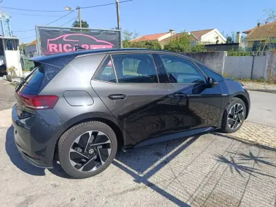 Volkswagen ID.3 2021 - 20900 EUR, 50690 km - AUTO.MOTO.pt - 50690km - foto 13 de 24