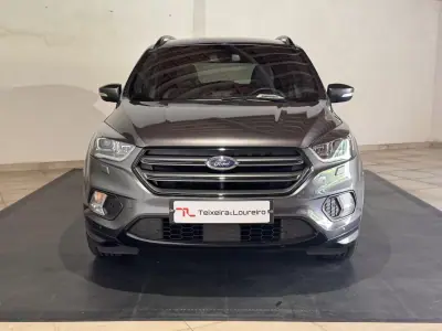 Ford Kuga 2018 - 16500 EUR, 54485 km - AUTO.MOTO.pt - 54485km - foto 2 de 25