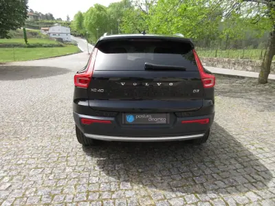 Volvo XC 40 2019 - 29490 EUR, 70000 km - AUTO.MOTO.pt - 70000km - foto 9 de 60