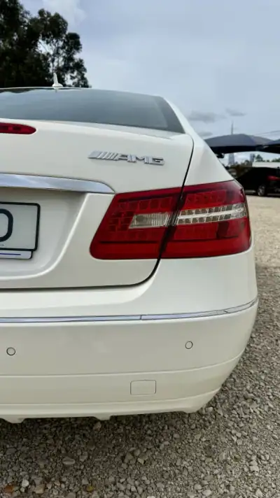 Mercedes-Benz E 250 2010 - 18500 EUR, 0 km - AUTO.MOTO.pt - foto 10 de 56