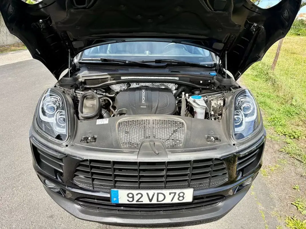 Porsche Macan 2018 - 44900 EUR, 109467 km - AUTO.MOTO.pt - 109467km - foto 24 de 27